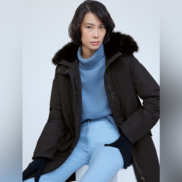 Aritzia Mont Blanc Parka Black XXS/ 2XS (runs large)) - Picture 4 of 4